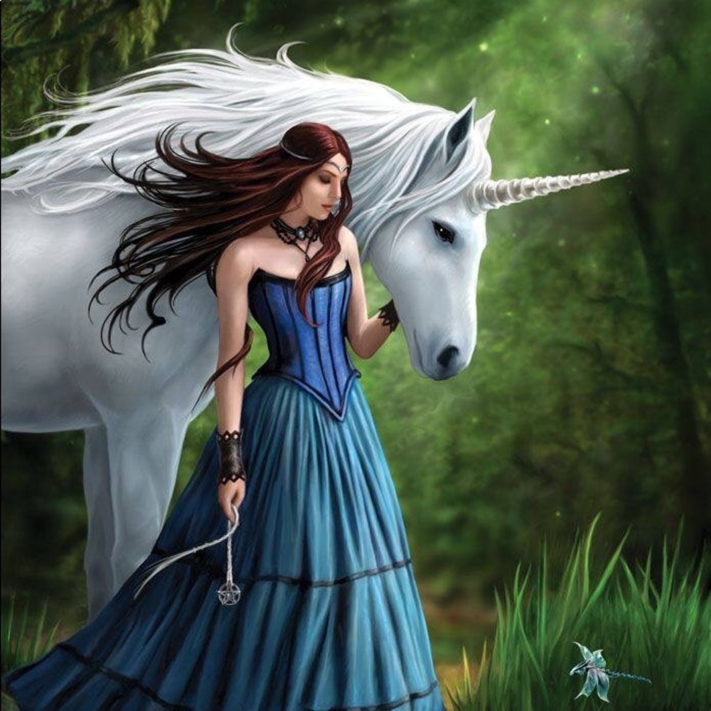 Meet your Posher, Lilian